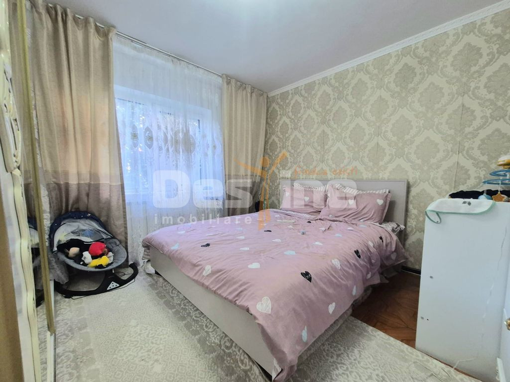 Apartament de vânzare de 2 camere - INEL II