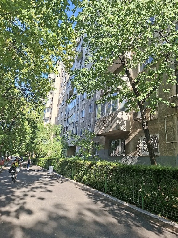 Apartament 3 camere decomandat | Bd. Gheorghe Șincai nr. 14 | Etaj 2.
