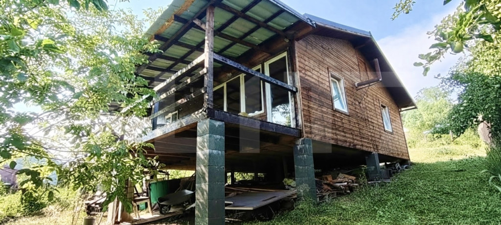 Cabana de vânzare în Aiudul de Sus- 1400 mp teren