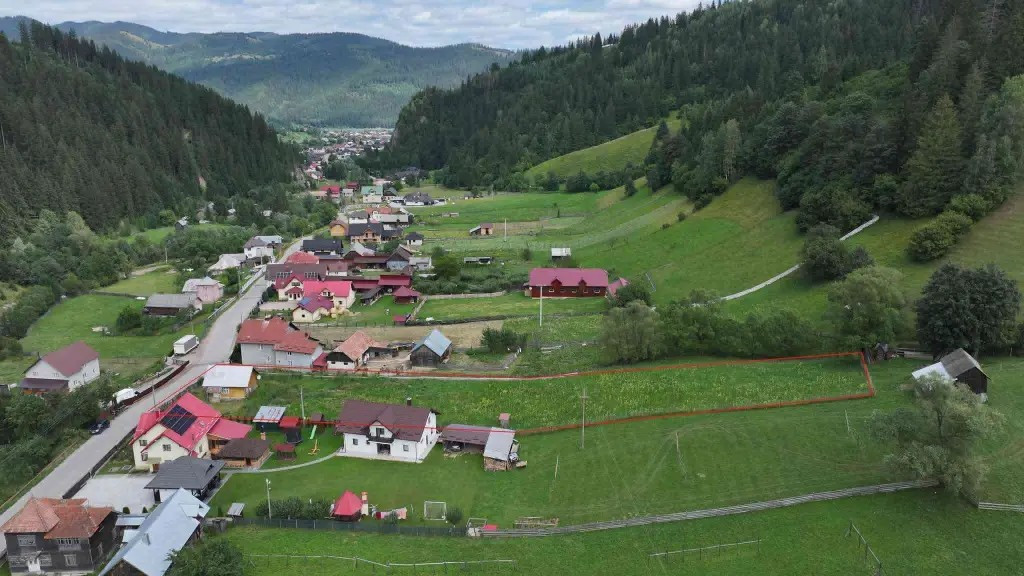 Teren 2870mp+casa de vânzare Izvorul Alb, Câmpulung Moldovenesc