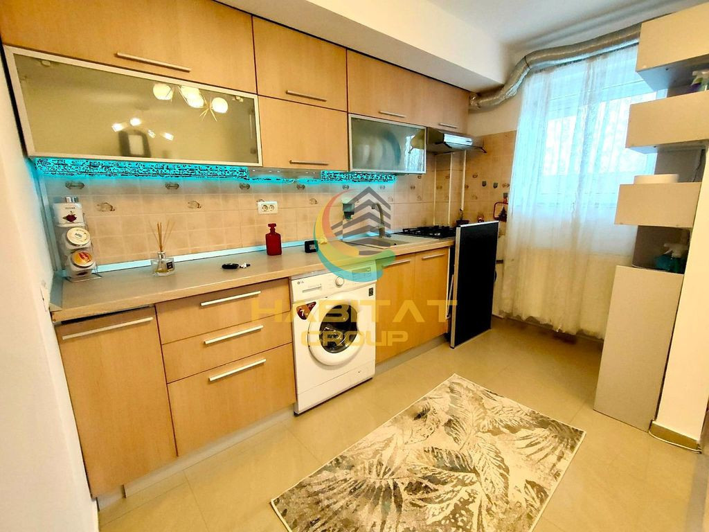 Apartament 3 camere mobilat si utilat cu loc de parcare Str Sf Agnes