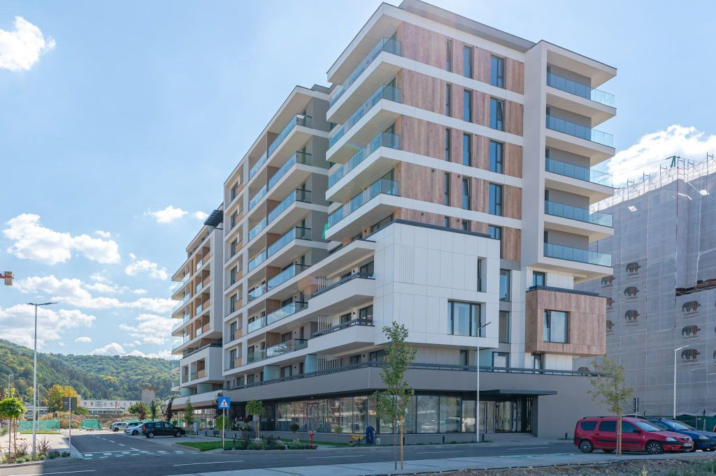 Studio Bartolomeu | 43 mp + Balcon 10 mp | Etaj 5/8 | Sală Polivalentă