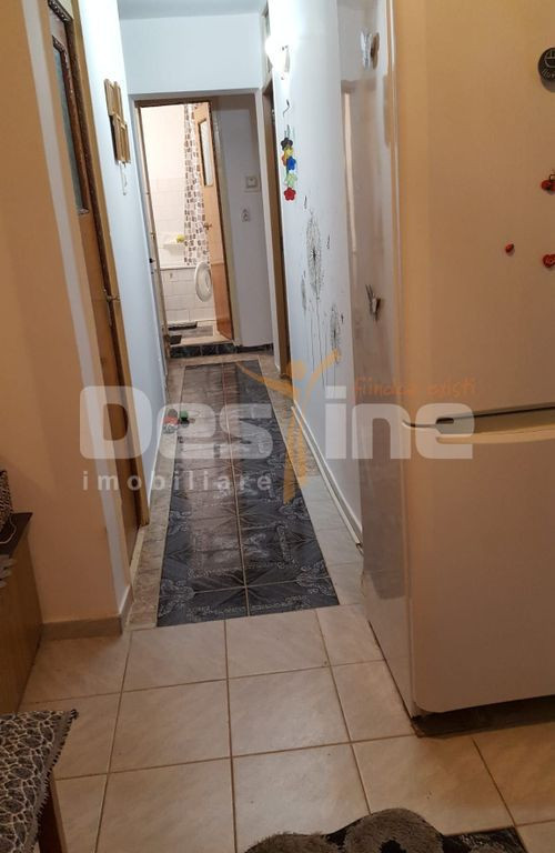 APARTAMENT 3 CAMERE DECOMANDAT