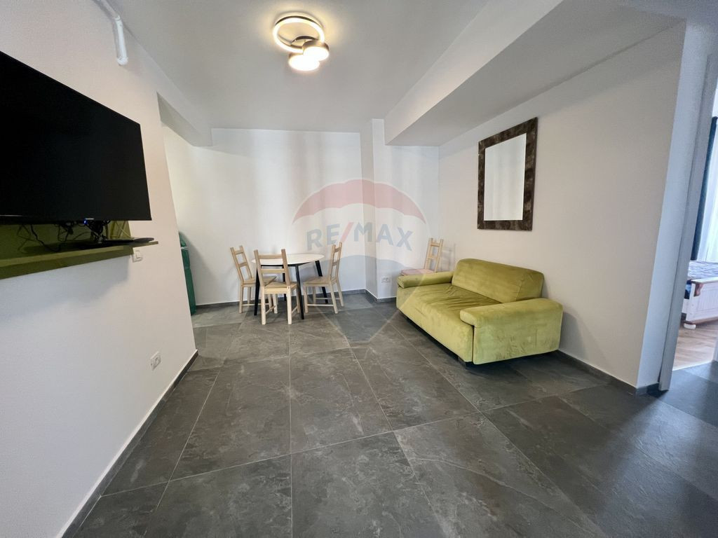 Apartament cu 3 camere pe Strada Constitutiei Judet Sibiu