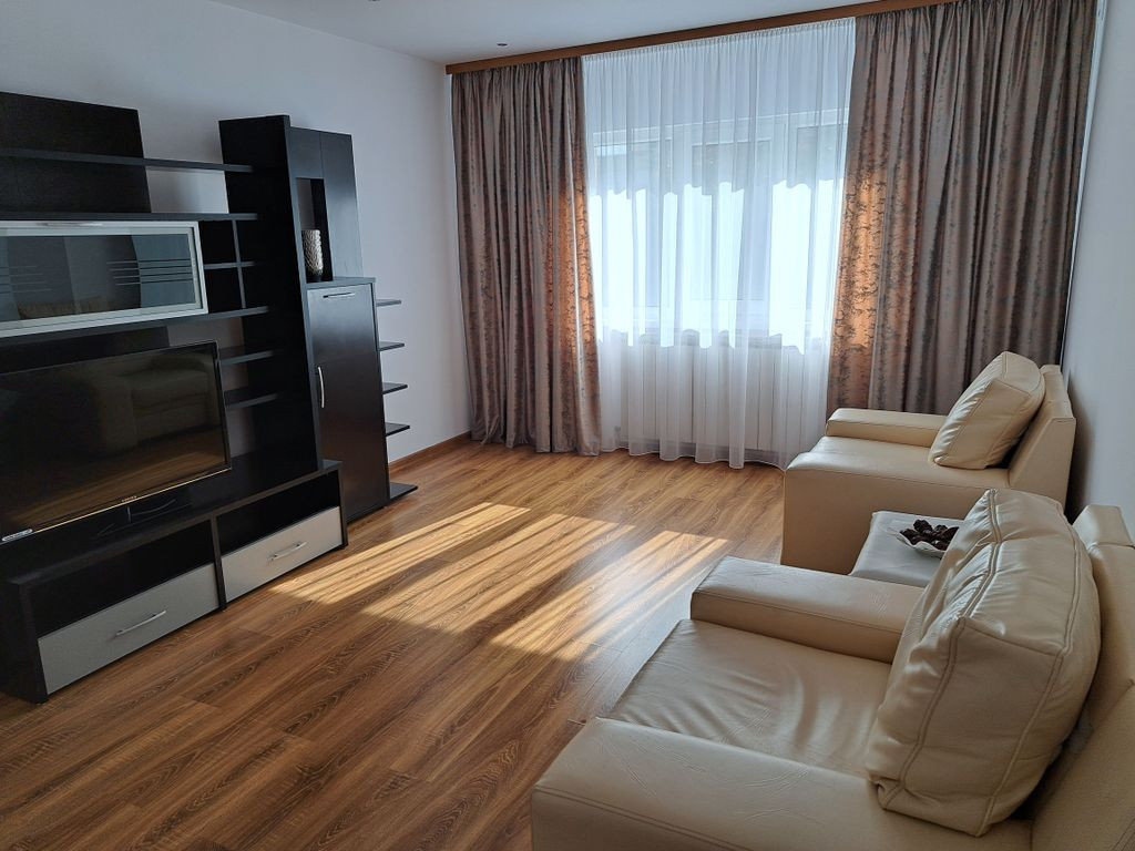 ???? Apartament 3 camere, decomandat | Zona Sf. Vasile