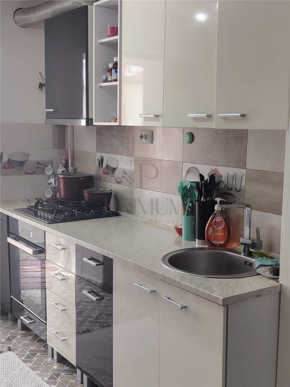 Lipovei - 2 Camere - Etaj intermediar - Decomandat - Renovat