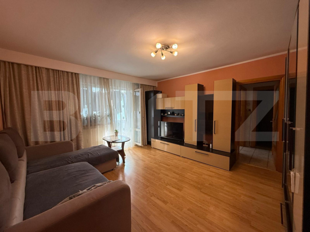 Apartament 2 camere, 49 mp, zona Craiovita Noua