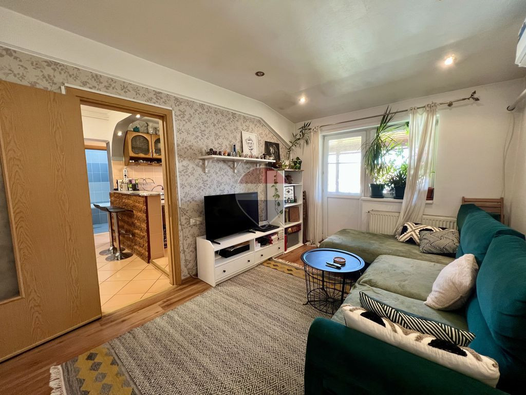 Apartament primitor cu 2 camere și balcon generos | Cartierul Ștrand