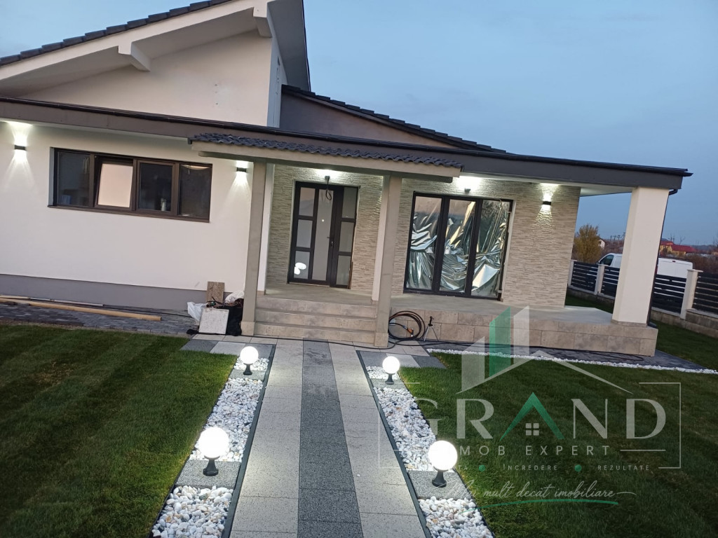 Casă individuală moderna 126mp util | Jucu de Mijloc
