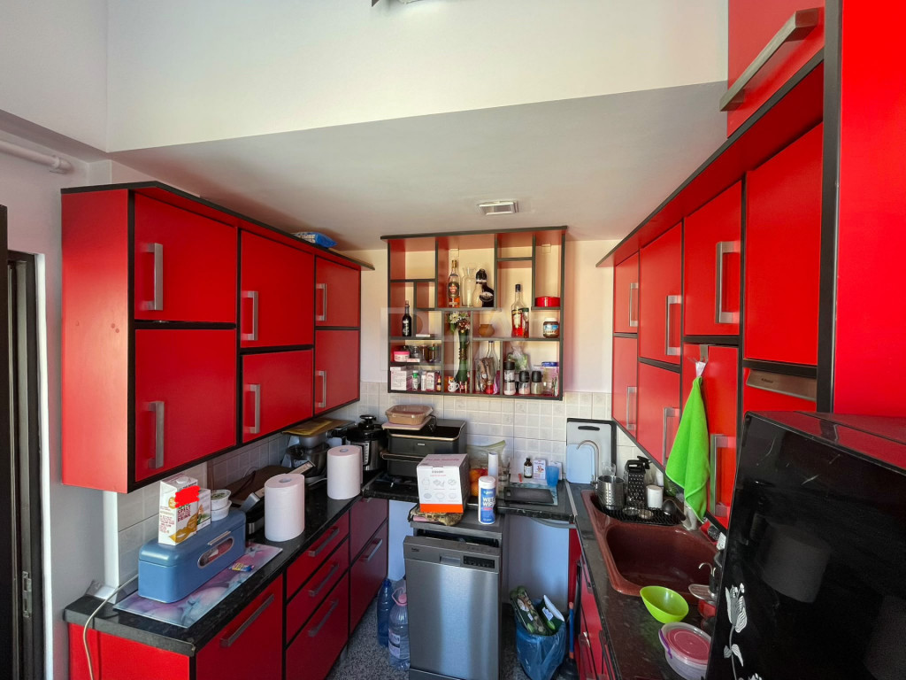 Apartament tip duplex cu 3 camere și 2 băi, la 4 minute de