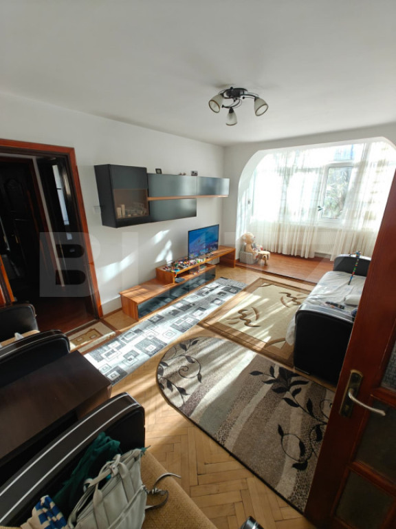 Apartament 3 camere | 57 mp | Renovat | Mobilat si utilat |