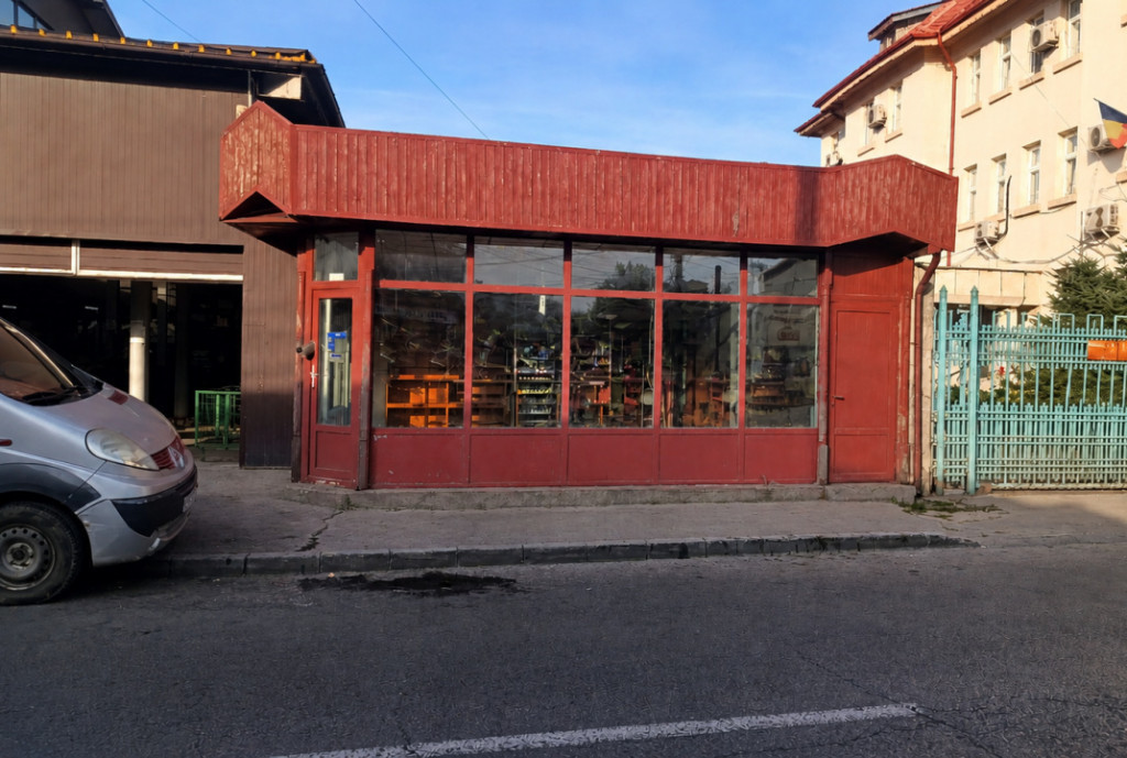Spatiu comercial, 36 mp, zona Garii