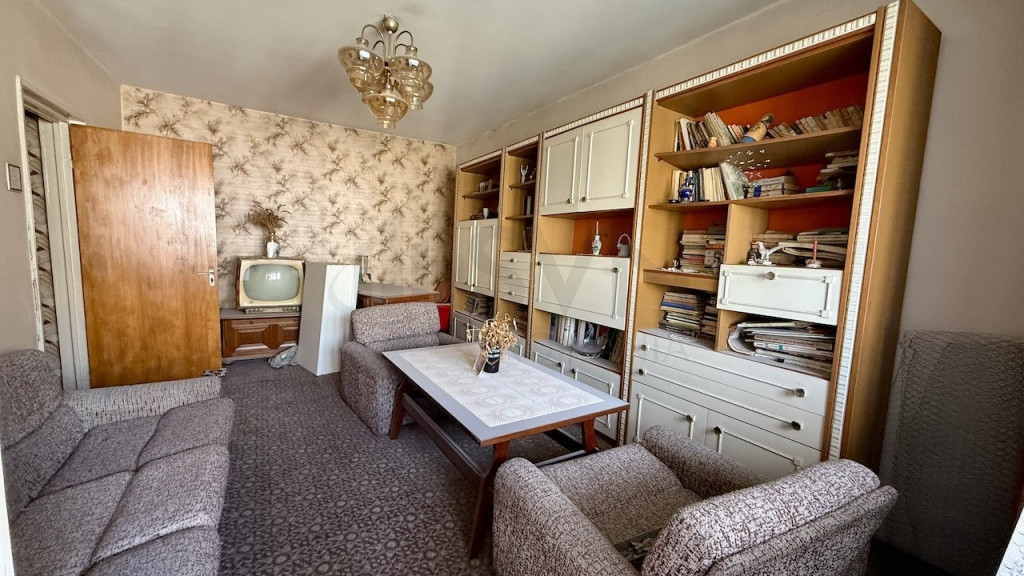2 camere l decomandat l Tei l de renovat