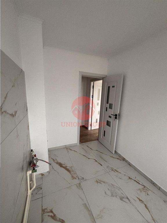 Apartament 2 Camere Proaspat Renovat | Tomis Nord, Chiar Lan