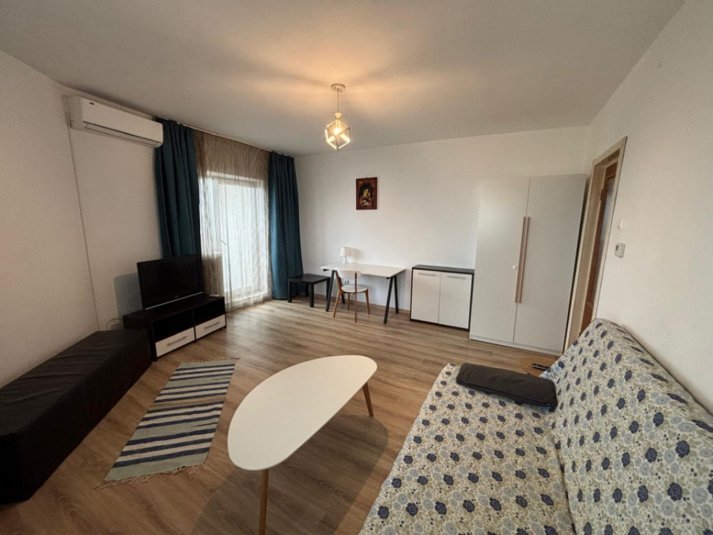 Apartament decomandat cu 2 camere de închiriat în Tomis No