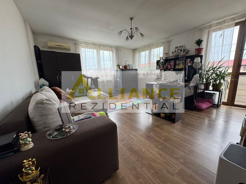 3 CAMERE LA VILA CURTE COMUNA PARCARE LOC GRATAR LOC JOACA