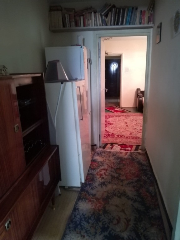 Închiriez apartament 3 camere Micro 14