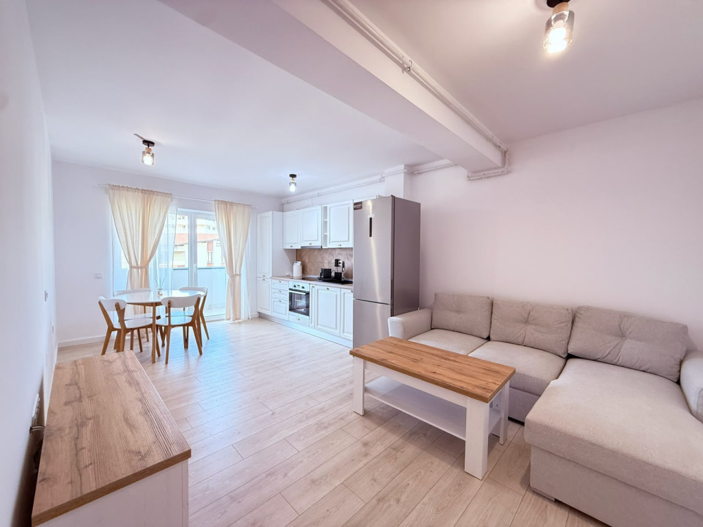 PRIMA INCHIRIERE! 2 camere cu terasa si parcare, et 3, lift,