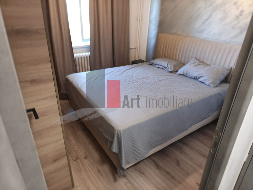 Vânzare apartament 2 camere decomandat Luică