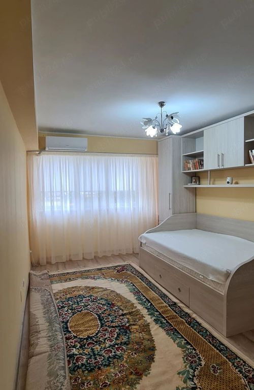 De inchiriat apartament 1 camera micro 20, etaj 1, 1500 lei