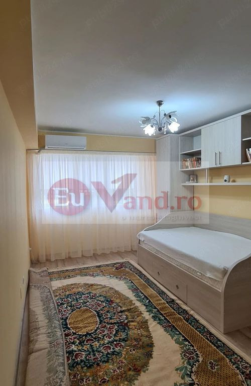 De inchiriat apartament 1 camera micro 20, etaj 1, 1500 lei