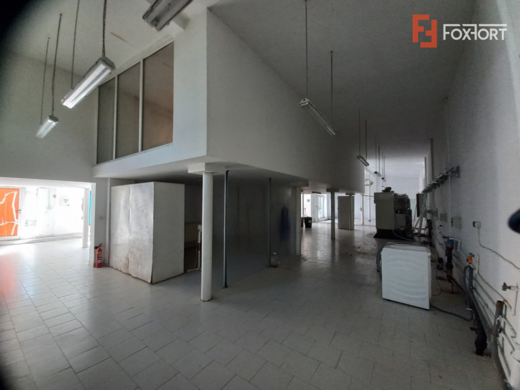 Hala si birouri de vanzare | Zona Odobescu | 500 mp |Teren 1