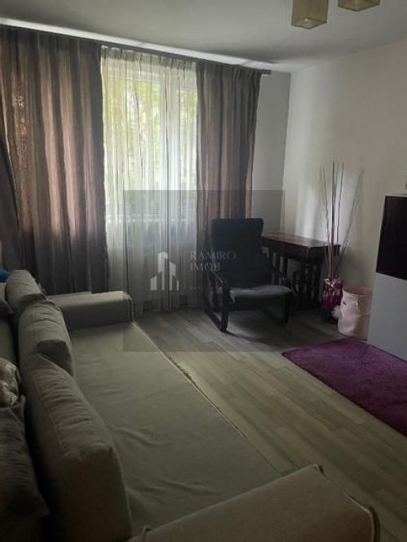 Apartament 2 camere decomandat/balcon/boxa Alexandru Obregia.