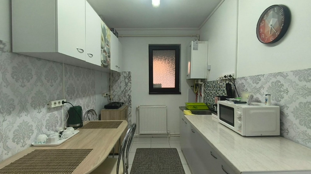 Apartament 2 camere, in Deva, Zona Miorita – Lido