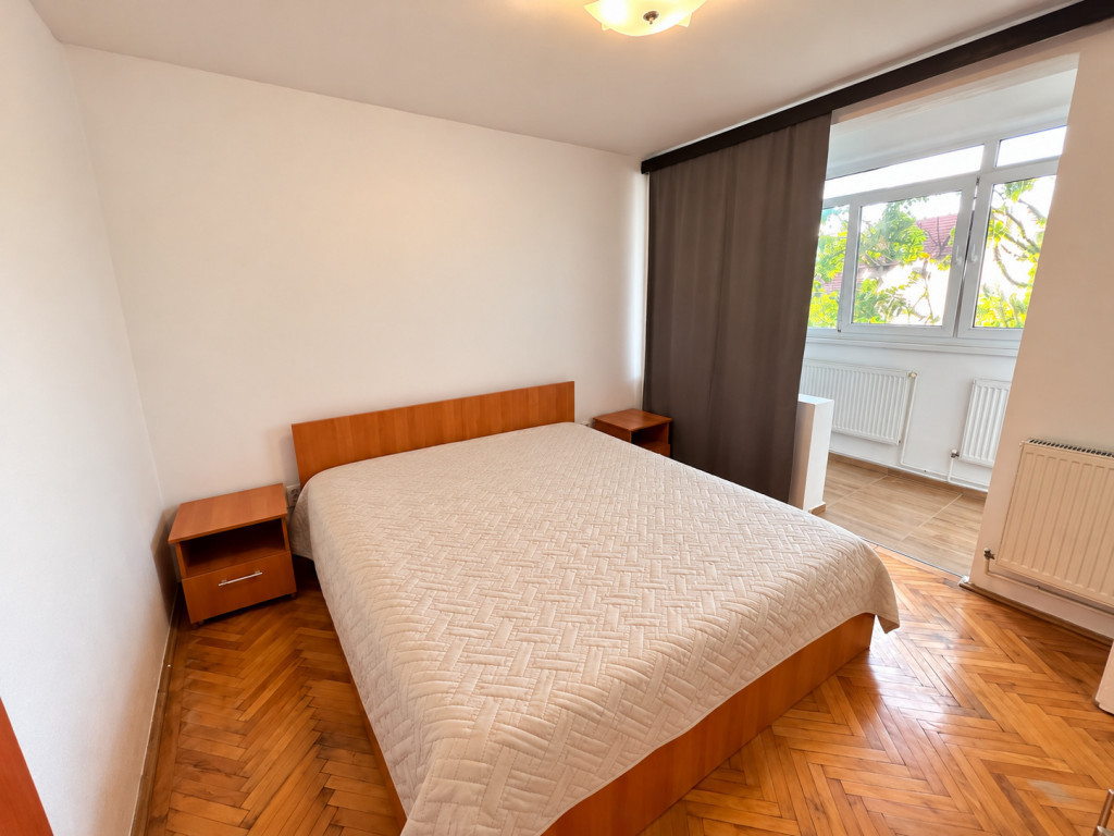 Apartament cu două camere zona Medicinei