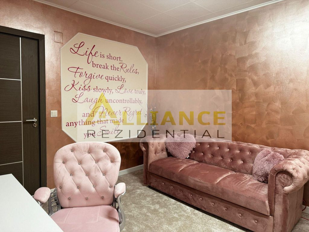 Spatiu comercial de inchiriat | 265 MP - 9 Camere + Lobby