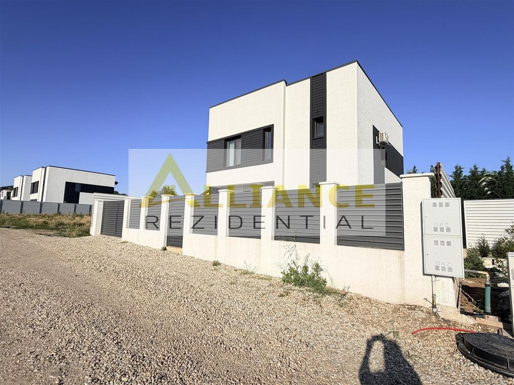 Vila cu 4 camere | Str. Miorita | Intrare Comuna Berceni