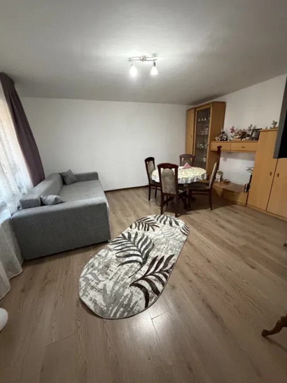 Casă individuală pe un nivel, cu garaj, zona Sannicoara
