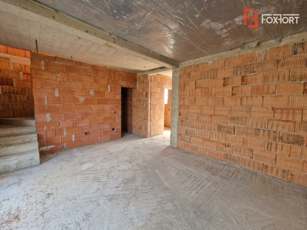 Duplex de vanzare 4 camere si teren de 333 mp - zona Lidl Dr
