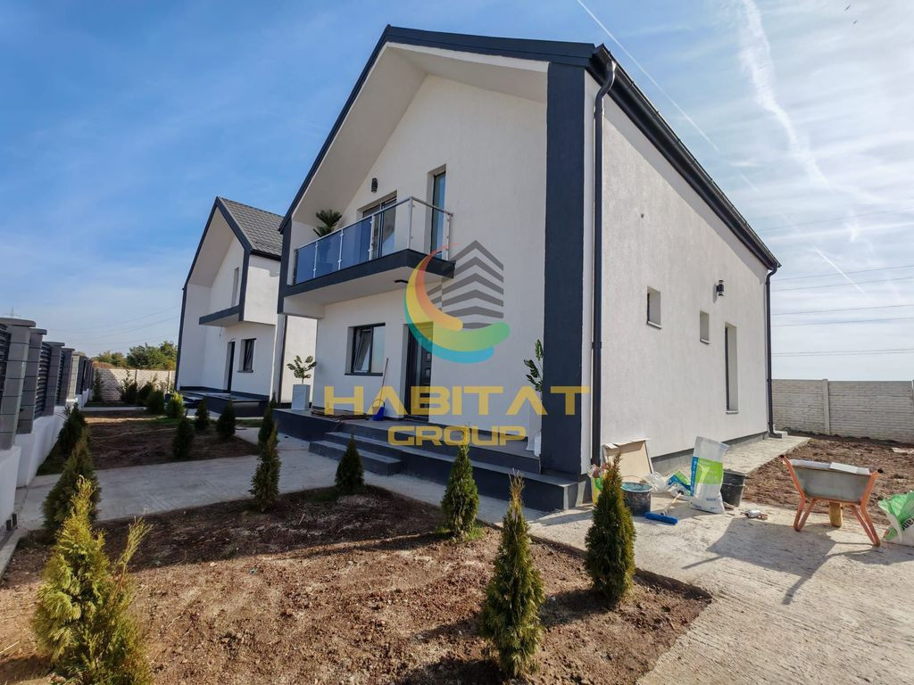 Casă individuală cu 4 camere, 3 băi și încălzire în pardoseală