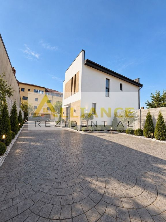 Primarie Popesti Sos. Oltenitei - Vila cu 5 camere 3 bai - Individuala