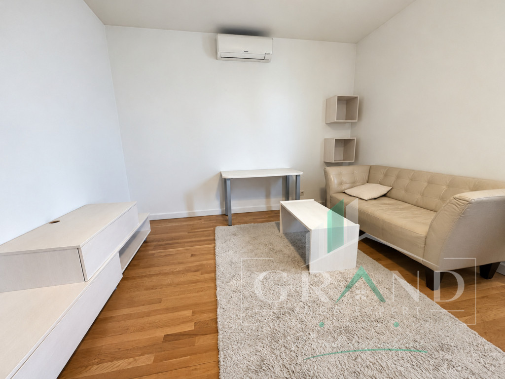 OPORTUNITATE | Ap 2 camere | parcare | Piata 1 Mai/Tabacaril