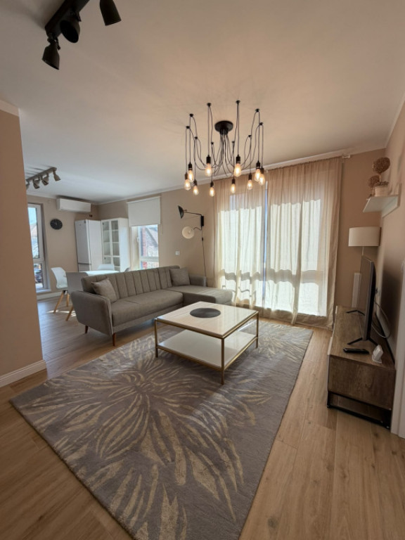 Apartament cu 3 camere, 71.9 mp, zona Centrul Vechi