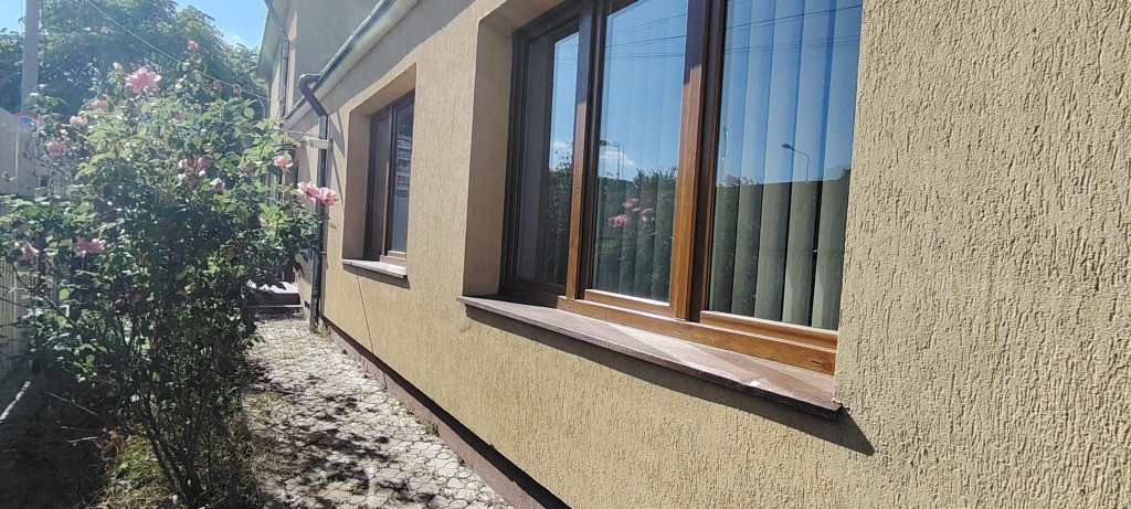 Cladire cu etaj zona centrala in Botosani