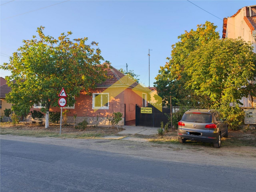 Casa la sol de in localitatea Livada , Arad