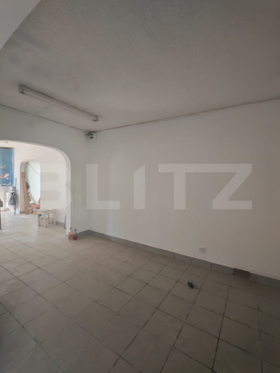 Spatiu comercial, 100 mp, zona Micro 3