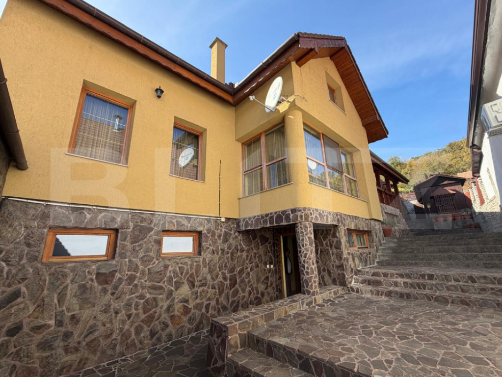Casă de vânzare în Rupea | Proprietate premium în zona C