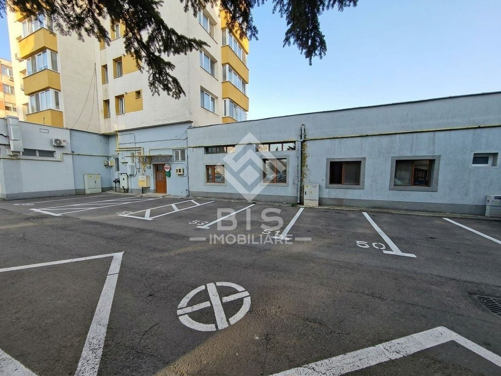 Spatiu comercial / birouri / activitati comerciale
