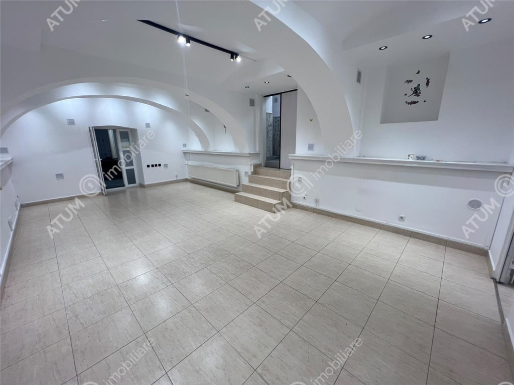 Spatiu de inchiriat pretabil birou clinica zona ultracentral