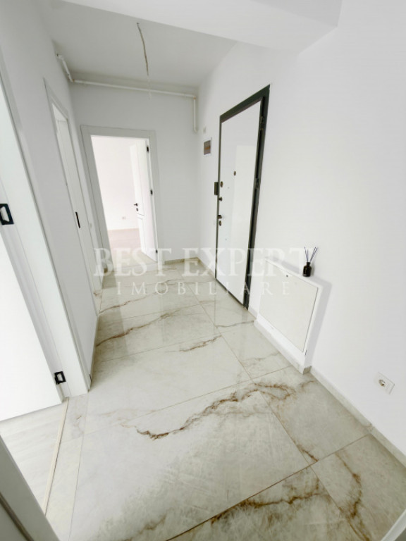 2 Camere Decomandat | Etaj 3/5 | Parcare Exterioară | Centr
