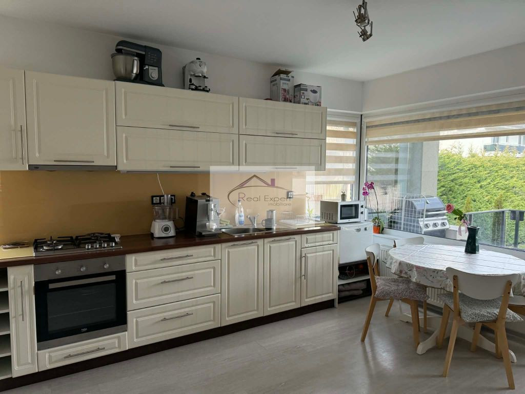 Apartament premium 3 camere in cartier Europa/2 locuri de parcare