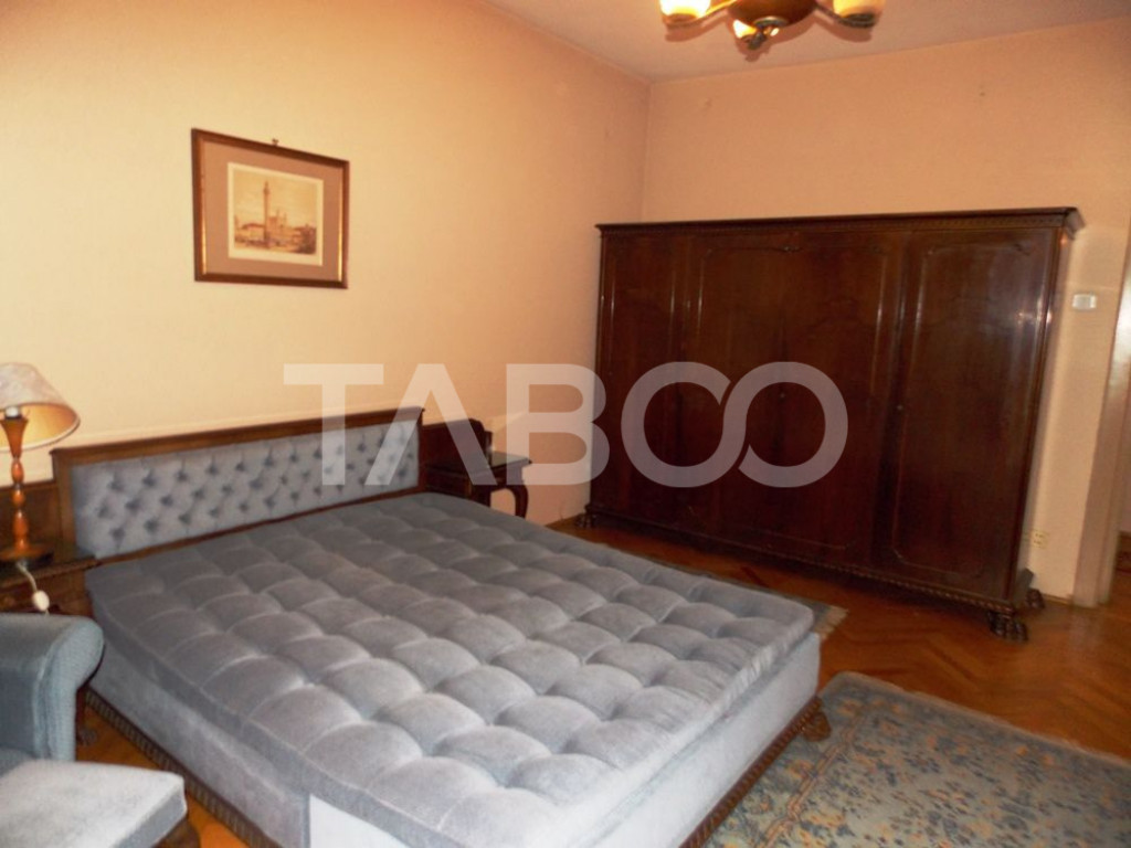 Apartament cu 3 camere 150 mp utili terasa 30 mp Parcul Sub