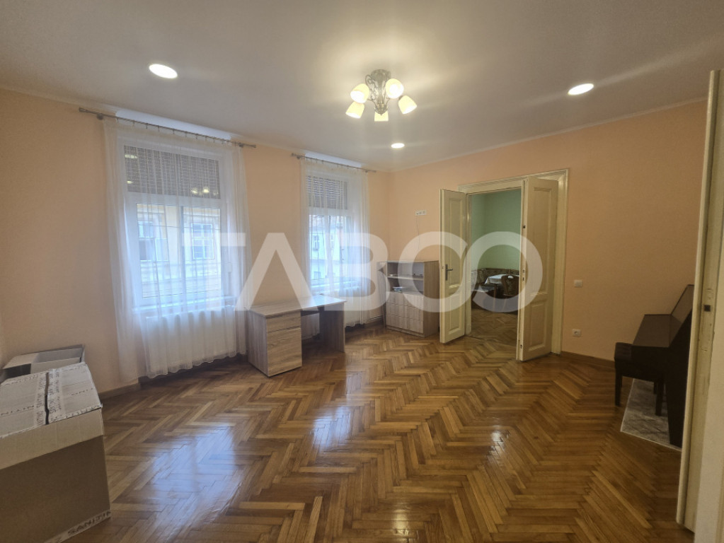 Spatiu pentru birouri 77mpu etaj 1 loc de parcare in Centrul