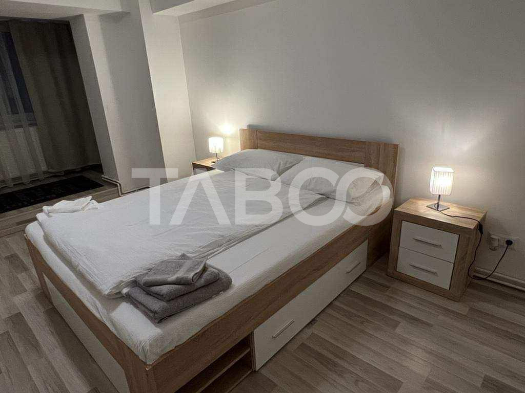Apartament modern de inchiriat 3 camere etaj 1 Centru - Cons