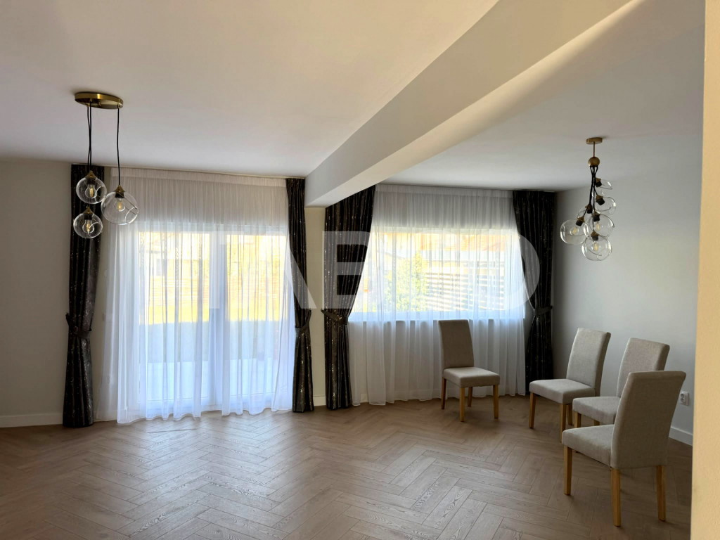Casa de inchiriat 4 camere 2 bai teren 380 mp garaj Arhitect
