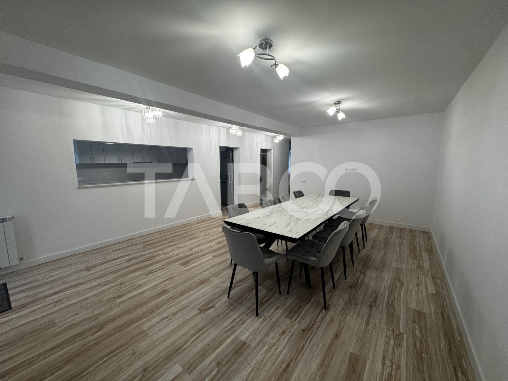 Casa individuala de inchiriat 6 camere 3 bai curte Tineretul